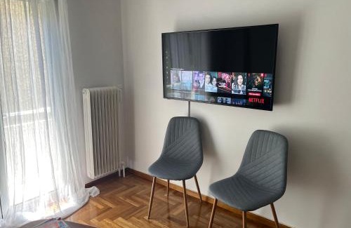 Goudi Apartment | Alex’s home next to Laiko
