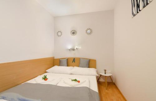 Csillaghegy Bed & Breakfast | Alfréd Panzió