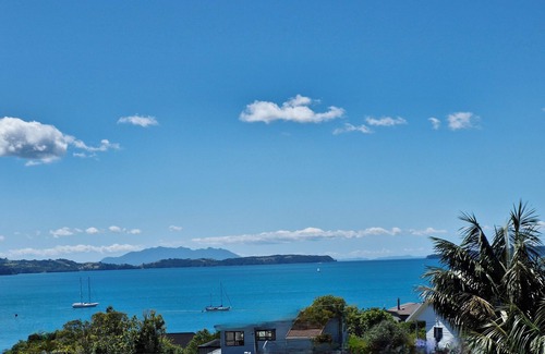Algies Bay House | Algies Bay private Beach Bach with amazing views