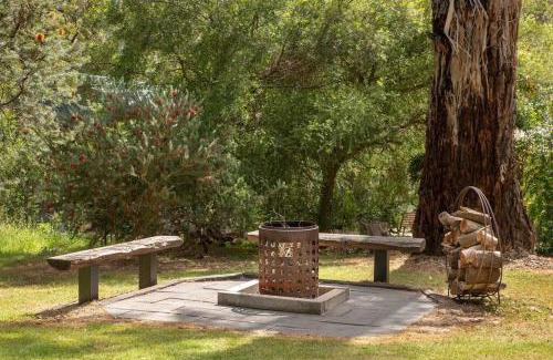 Halls Gap House | Algona Views