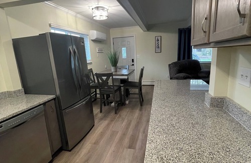 Algonac Apartment | Algonac, Great Place To Stay With Water Access To St. Clair River