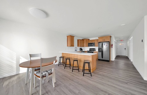 Algonac Apartment | Algonac's Riverview Retreat