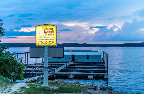Lake Ozark Hotel | Alhonna Resort