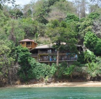 Castara Apartment | Alibaba‘s Seabreeze