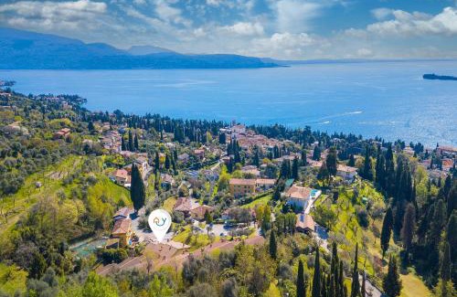 Gardone Riviera Apartment | Alice House Terrace & Lake view - Happy Rentals