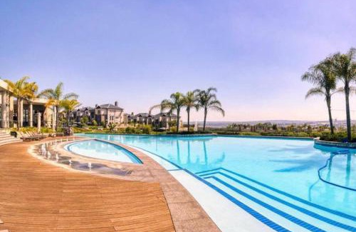 Greater Johannesburg Metropolitan Area Apartment | #AlimamaSpaces: Sifiso's Polofields