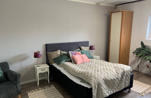 Loderup Bed & Breakfast | Alingsgård B&B - Spabad, bastu, gym, behandlingar & padelbana