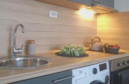 rajon Vrabnitsa Apartment | Alis Savana