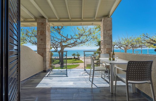Siviri Apartment | Alkioni By The Sea
