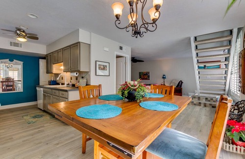 The Lakes House | All-Around Gem in a GREAT location!