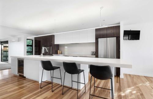 Te Rapa House | All Black # 10