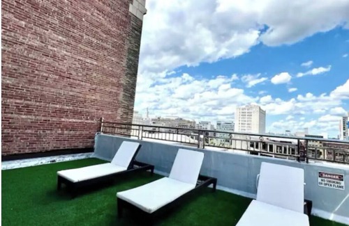Center City Apartment | All Decked Out! 2Bd Apt w/Patio in Center City!