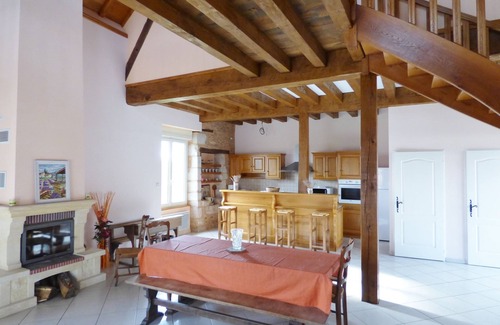 Salagnac Cottage | All houses Salagnac pool. Ideal large family group of friends.