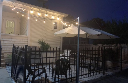 Midtown Apartment | All-inclusive professional studio in beautifully remodeled historic home Midtown