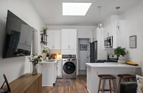 Willmore Apartment | All New Apt Mins Beach, Downtown & Convention Ctr