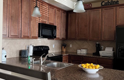 Colorado Springs House | All the comforts of home in a prime location;2/2.5 Colorado Springs, CO