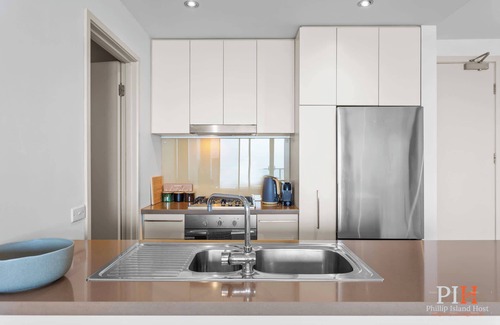 San Remo Apartment | All the Views, 2 Bedroom App San Remo