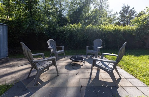 Marion House | All Things Marion-Pet Friendly-Fenced Yard