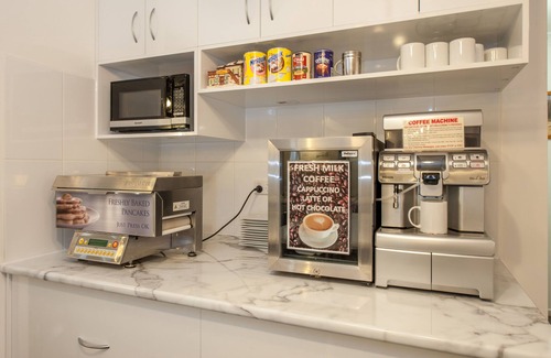 Kearneys Spring Hotel | Allan Cunningham Motel