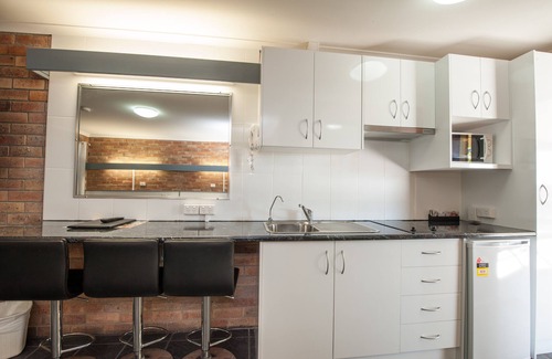 Kearneys Spring Hotel | Allan Cunningham Motel