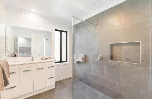 White Hills Hotel | Allara Motor Lodge
