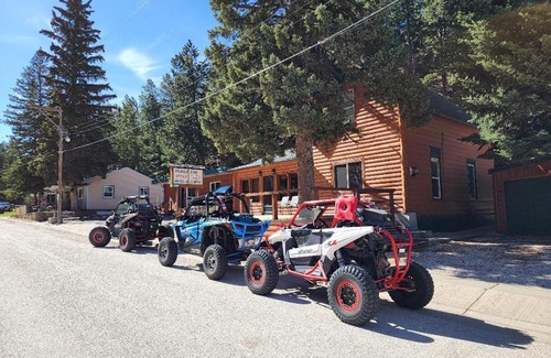 Hill City House | Allen Gulch Cabins