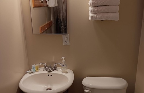 Hill City Hotel | Allen Gulch is the perfect place to stay when seeing the Black Hills.