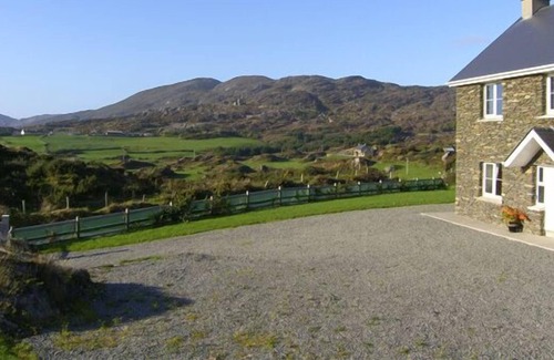Allihies Cottage | ALLIHIES LODGE, family friendly in Allihies, County Cork
