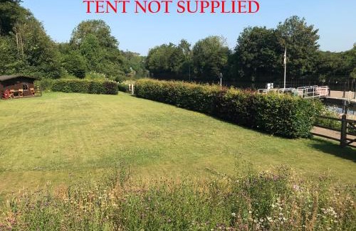 Maidstone Other | Allington Lock Campsite