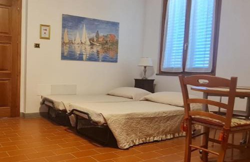 Civitella in Val di Chiana House | ALLOGGIO GLI SCOIATTOLI
