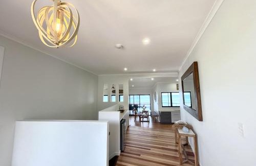 Brisbane Waterfront House | Allure Beach House - Formerly Sands on Moreton