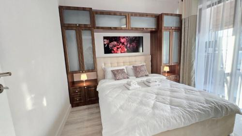Iasi Apartment | Alluring Palas 1-bedroom apartment