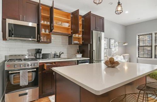 Chicago Apartment | Alluring Studio Apartment in Jefferson Park - Leland 1N