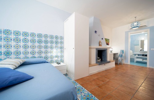 Crotone Bed & Breakfast | Almare'