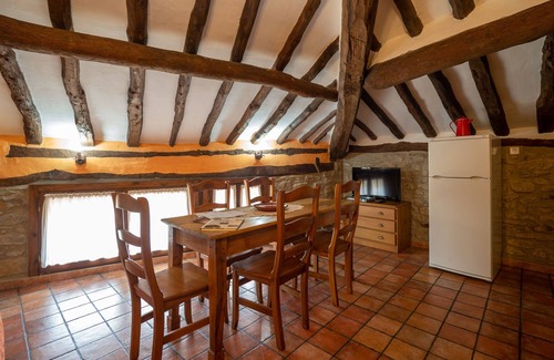 Barcabo Cottage | Almazorre: Country holiday home - ALMAZORREApartment in Farmhouse