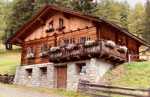 Heiligenblut House | Almhuette-Gipper