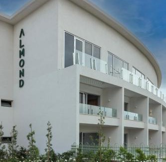 Neve Ilan Hotel | Almond Hotel - Adults only