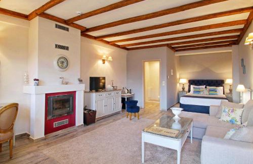 Arachova Apartment | AlmondHouse Suites with Fireplace - ADULTS ONLY