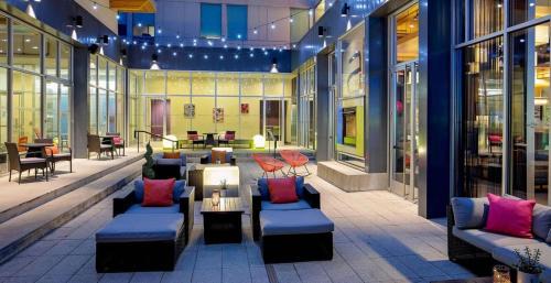 Greenbrier East Hotel | Aloft Chesapeake