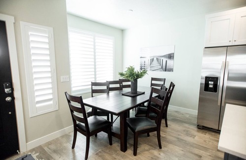 Washington Fields Condo | ❀Aloha❀ - Tropical Island Retreat | POOL IS OPEN!