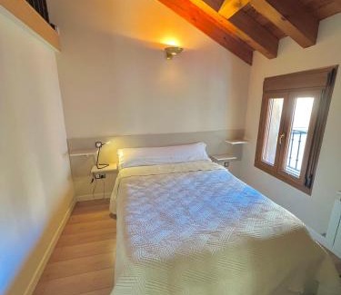 Segovia Old Town Apartment | Alojamiento Único en el Corazón de Segovia