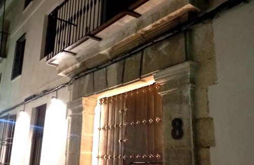 Jaen Apartment | Alojamiento Los naranjos con Piscina y Parking gratuito