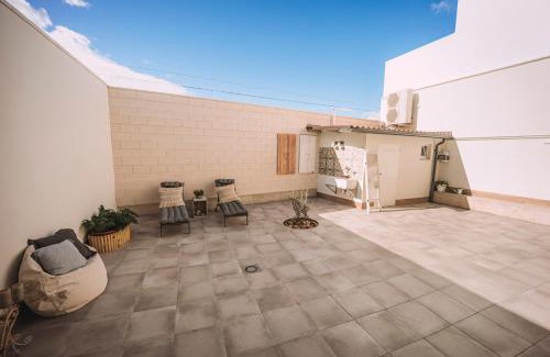 Rincon de Soto House | Alojamiento Turístico LAbellaVILLA
