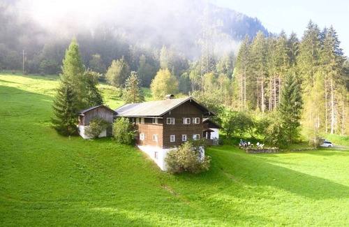 Muhlbach im Pinzgau Cottage | Alp-Cottage for 15 person Mountains of Salzburg