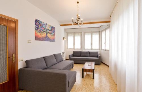 Madonna di Tirano Apartment | Alp Grüm Apartment - 8 min walk to Bernina Express
