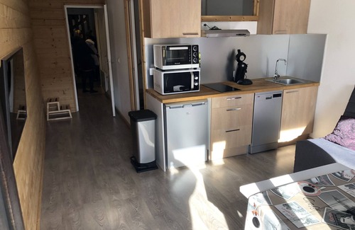 Jeux Apartment | ALPE D'HUEZ-Centre Station-Rés.ATHOS-Particulier-6 personnes-Balcon-Parking