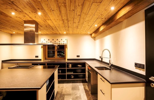 Riezlern Ski Chalet | Alpen Select Lodge for 16-24 People