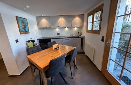 Zweisimmen Nr Gstaad Apartment | Alpenchalet Spiher-Studio und ein weiteres Schlafzimmer