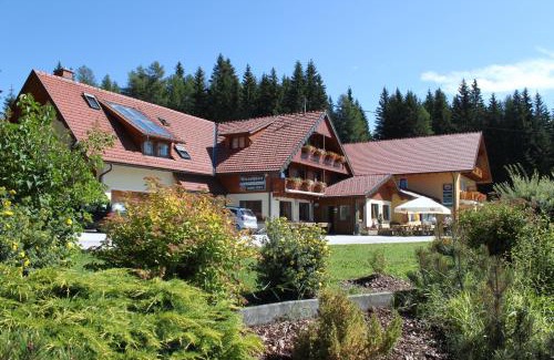 Wolfsberg House | Alpengasthaus Gießlhütte