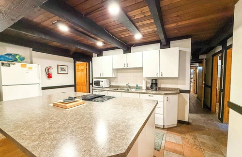 Upson Ski Chalet | Alpenhaus Lower Summa